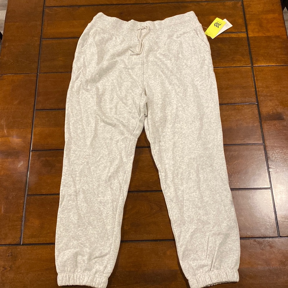 Joggers nwt•